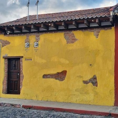 Hotel El Aventurero Antigua Zewnętrze zdjęcie