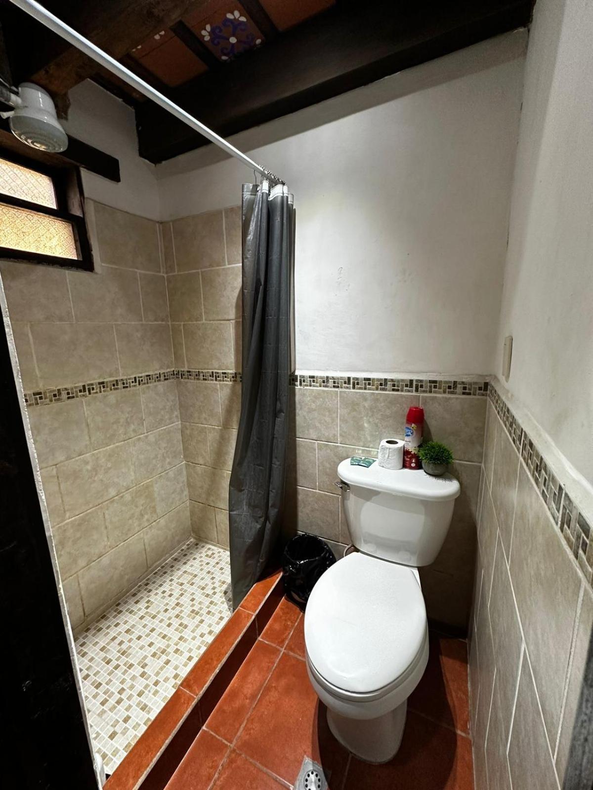 Hotel El Aventurero Antigua Zewnętrze zdjęcie