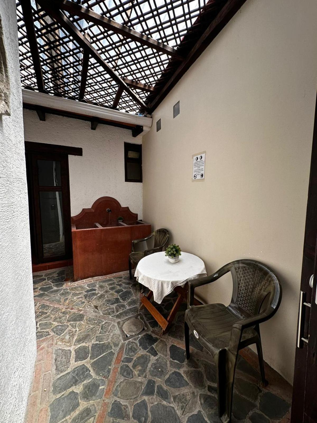 Hotel El Aventurero Antigua Zewnętrze zdjęcie