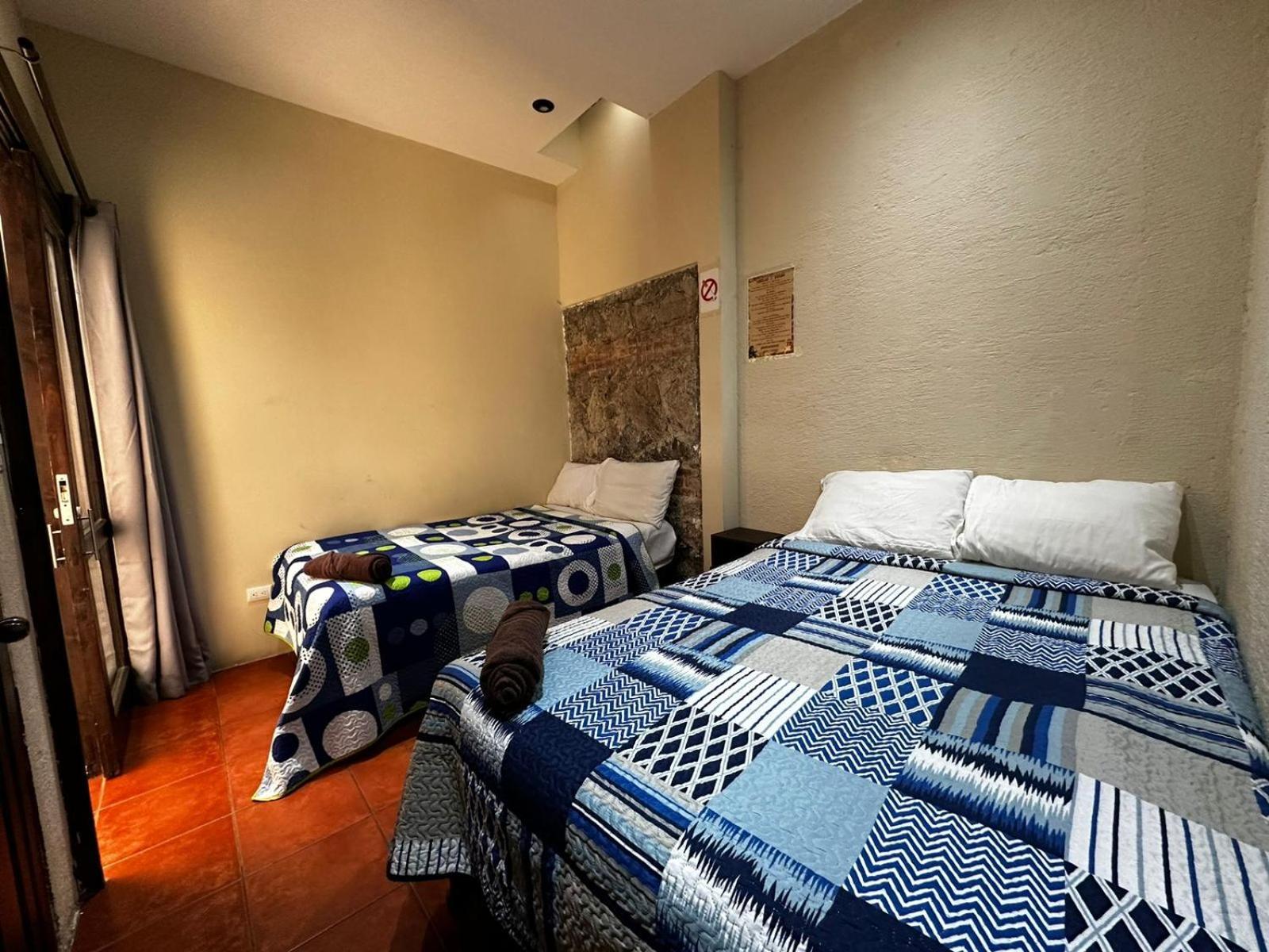 Hotel El Aventurero Antigua Zewnętrze zdjęcie